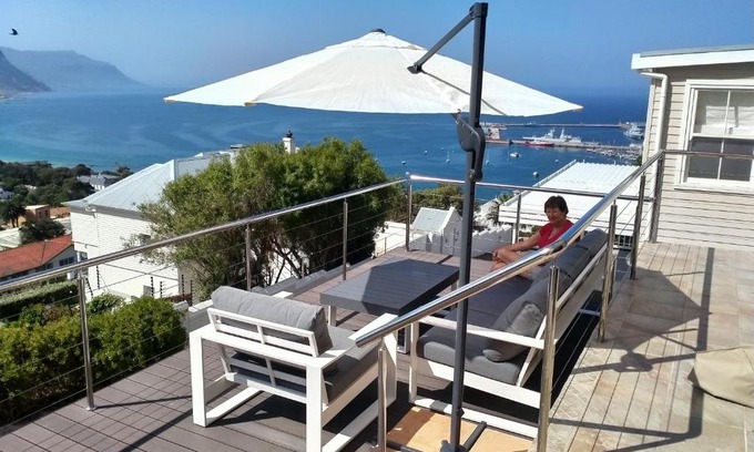 Redhill Apartment | Admiral's Waterfall Self-Catering