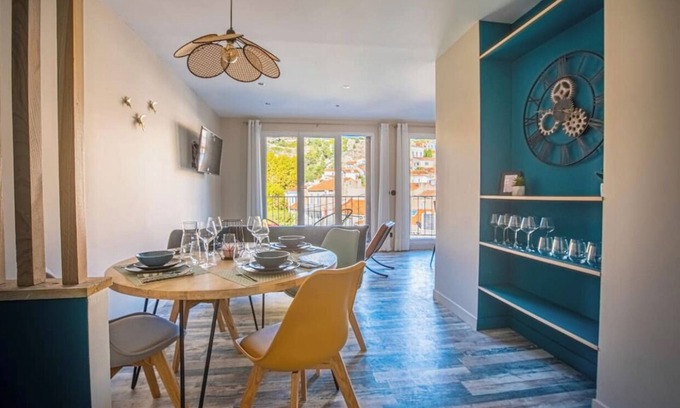 7th Arrondissement Apartment | Admirez Notre-dame de la Garde Roucas mer T3 Luxe