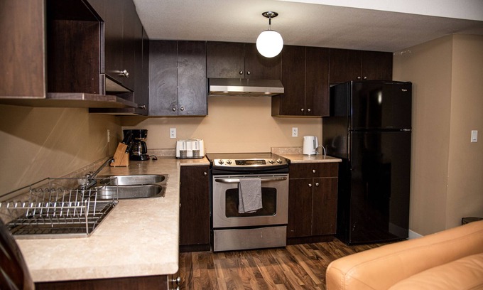 Yorkson Apartment | Adorable 3 Bedroom Suite in Langley