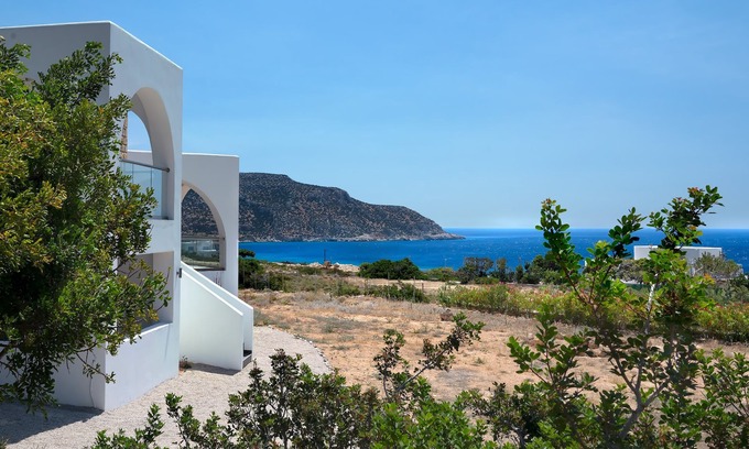 Amoopi Villa | AELIA LUXURY VILLA IN A PRIVATE ESTATE IN ARDANI KARPATHOS