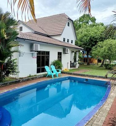 Alor Gajah Villa | Afamosa private pool Villa1007 karaoke snuker