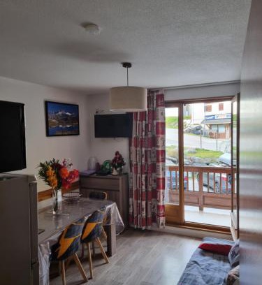 Saint-Sorlin-d'Arves Apartment | Agréable appartement de 6 pers au pieds des pistes ,wifi gratuit à Saint-Sorlin-d'Arves labelise 3 étoiles au gîte de France