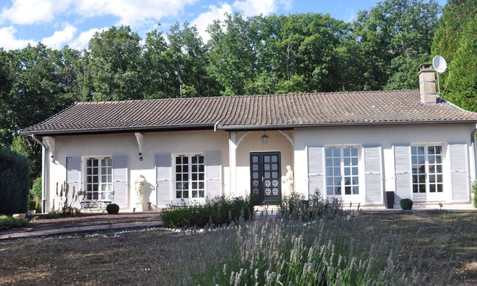 La Guiche House | Agréable Maison "Bruyère et Charmes de Bourgogne" (proche Cluny, Taizé)