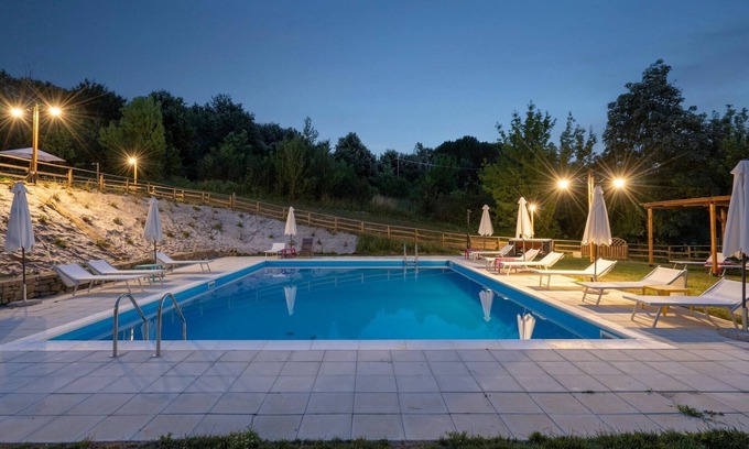 Montone Apartment | Agriturismo Borgo Pulciano in Montone