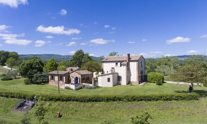 Chiusi Apartment | Agriturismo Macciangrosso Coutry House Apartment Chiesone Due