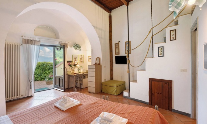 Fisciano Apartment | Agriturismo 'Spacious Room in Agriturismo' with Mountain View, Shared Pool and Wi-Fi