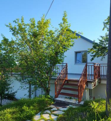 Sakës House | Agroturizem Devin