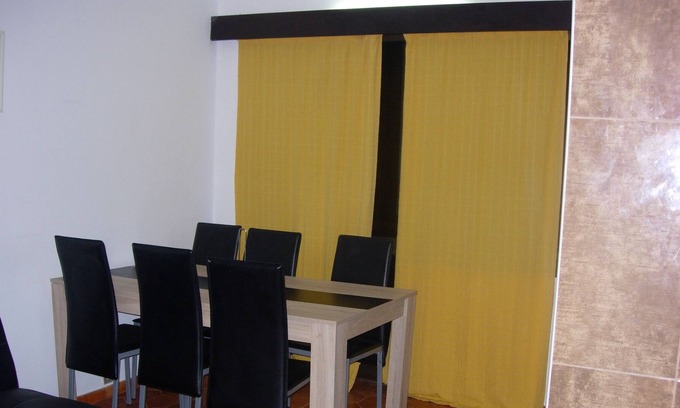 Peneco Beach Apartment | Ah Albufeira - Three-bedroom Apartment in front of the Sea