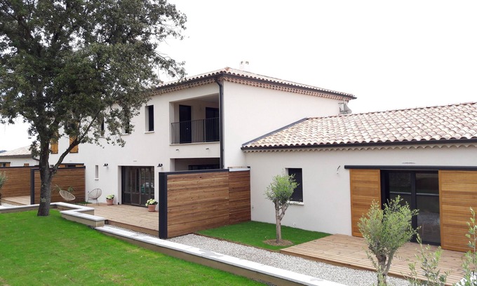Aigueze Apartment | Aiguèze, air-conditioned Gite N°3 with swimming pool