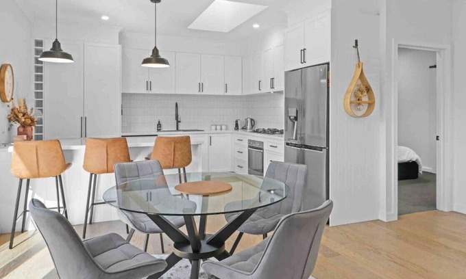 Mansfield House | Ailsafield - Home in the heart of Mansfield