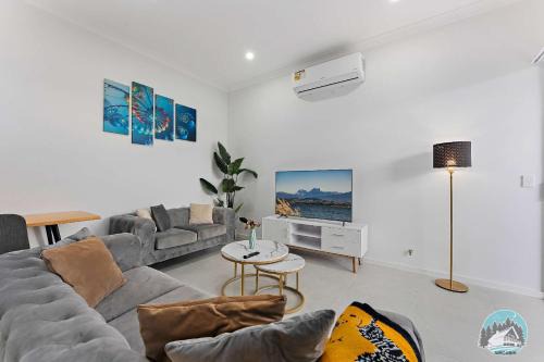 Cobbitty House | Aircabin - Cobbitty Spacious 4BR with 2 Baths