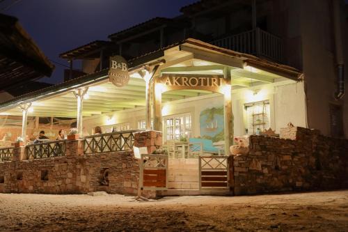 Porto Kayio House | Akrotiri B&B