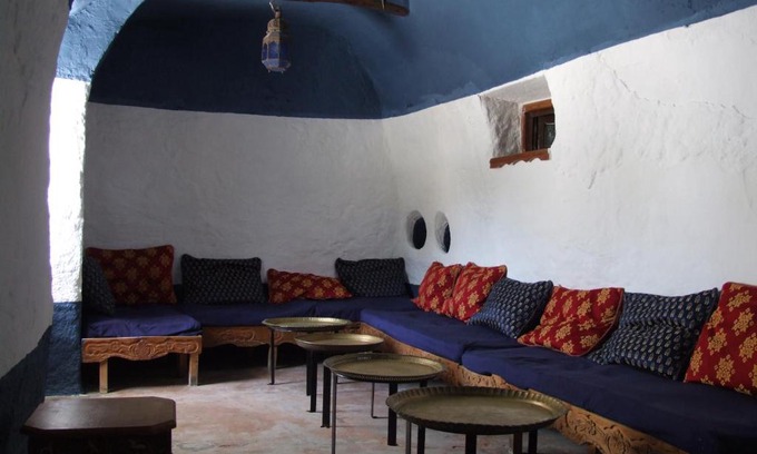 Baza Apartment | Al Jatib