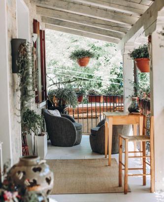 Refrontolo House | Al Moin Beds & Homes