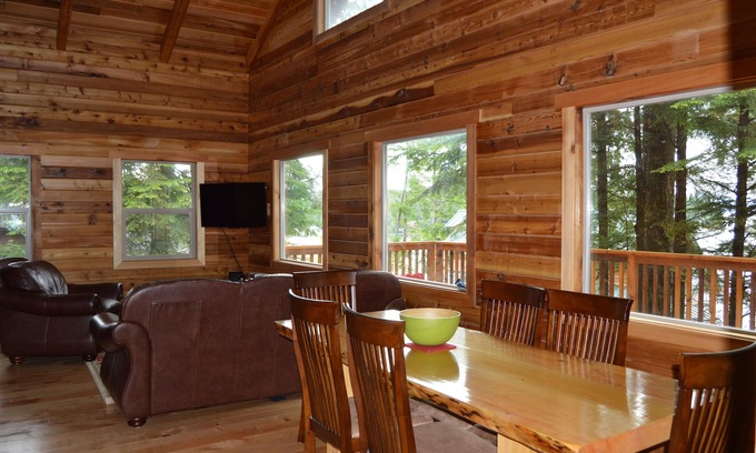 Ketchikan House | Alaskan fishing or sailing package includes Cabin, van and boat!