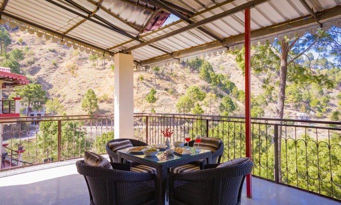Kasauli Villa | Alaya Stays Captains Nest 3 BHK Retreat With Garden & Scenic Views