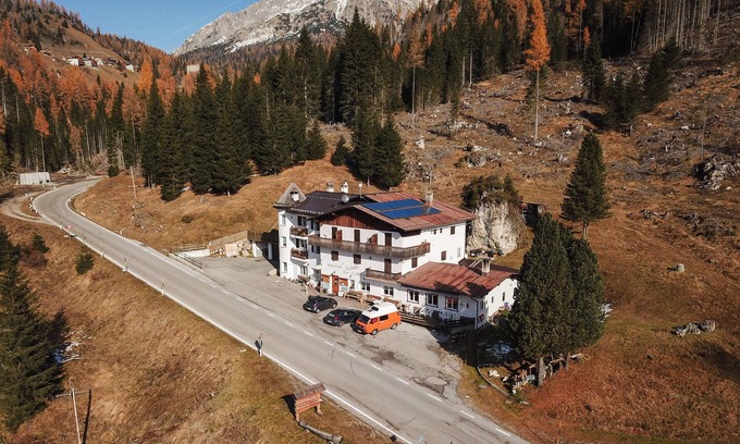 Livinallongo del Col di Lana Hotel | Albergo Ristorante La Baita