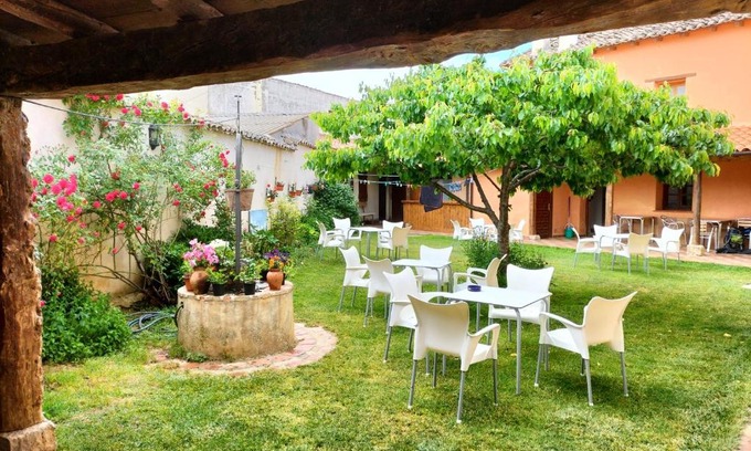 Villalcazar de Sirga Hostel | Albergue Don Camino