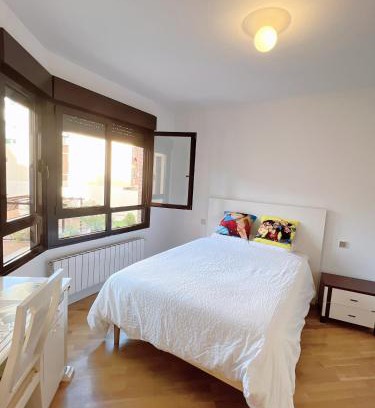 Arroyo de la Vega House | Alcobendas Cómodo y luminoso Un dormitorio