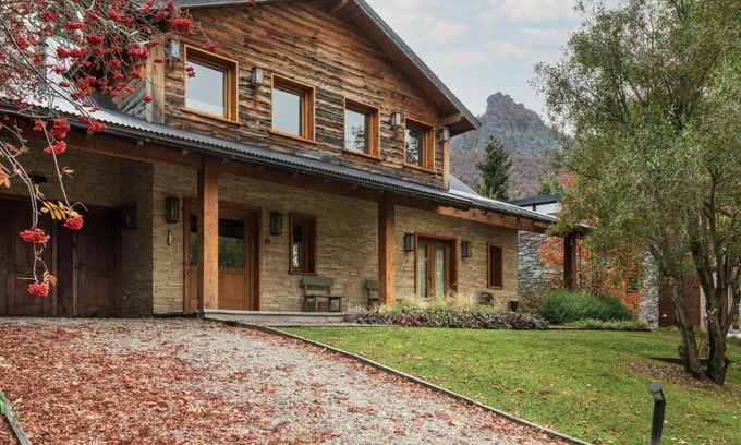 Villa Arelauquen House | Alhue - Casa en el Golf