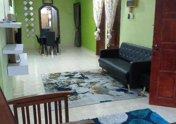 Kampung Sungai Terjun House | Ali Homestay Desa Permai Bukit Kuang