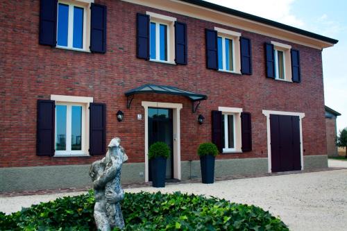 Castel Guelfo di Bologna Bed & Breakfast | Alla Corte Del Picchio Room & Breakfast