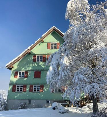 Weiler-Simmerberg Apartment | Allgäu Cottage - traumhafter Blick in die Schweizer Berge