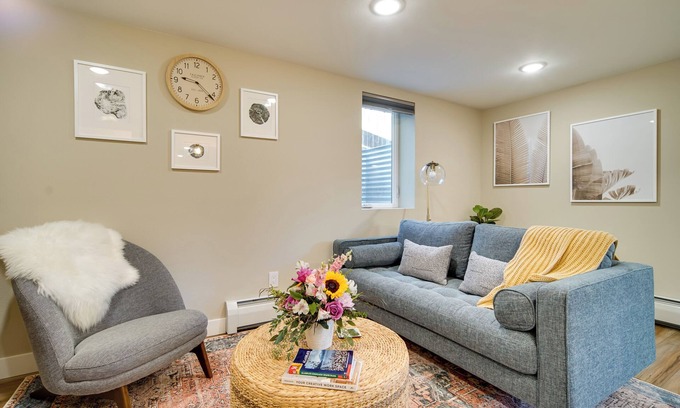 Turnagain Apartment | Alluring Anchorage Apt - Walk to Coastal Trl!