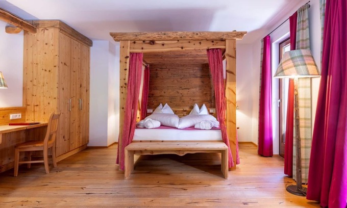 Haus House | "Alm-Suite" with bathtub, shower, WC (4-6 n.) - Natur- und Wellnesshotel Höflehner