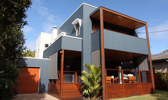 Dicky Beach House | Aloha from Moffat Beach