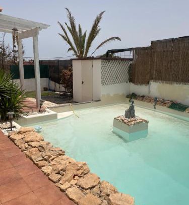 Triquivijate Villa | Aloha Villa con piscina