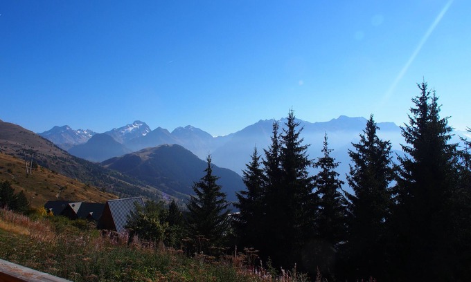 Eclose-Ouest Apartment | Alpe - d ’huez 3 Bedroom Apartment 70 m² Balcony Mountain View Garage