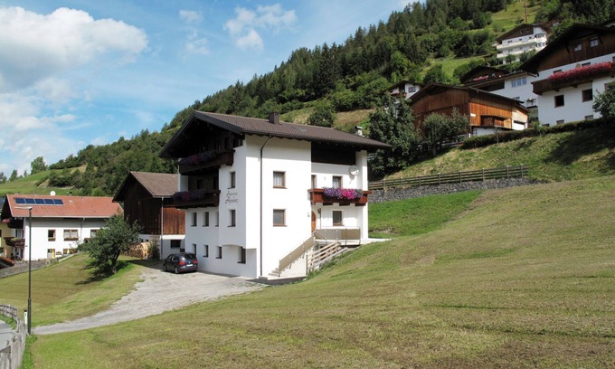 Fendels Apartment | Alpenherz by Interhome