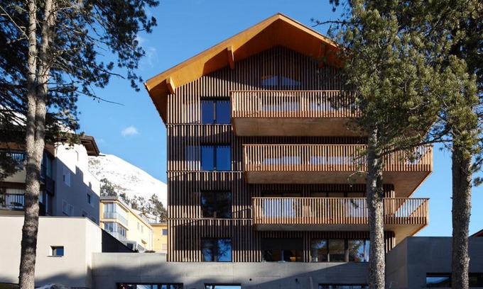 Pontresina Apartment | Alpine Lodge Chesa al Parc
