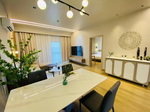 Remera Apartment | Amaltas The View