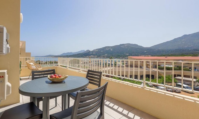 Marine de Saint Ambroggio Apartment | Amandula - Appt climatisé vue mer