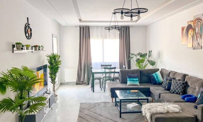 Les Jardins d'El Menzah 1 Apartment | Amazing 2BR Apartment in Tunis