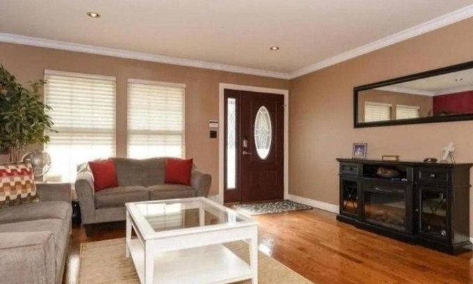 Franklin Square Apartment | Amazing 4 Bedroom In Franklin Square New York