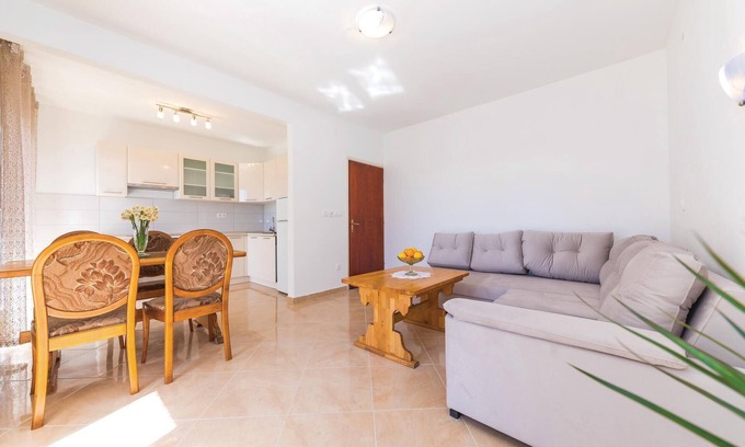 Kastel Gomilica Apartment | Amazing apartment in Kastel Gomilica