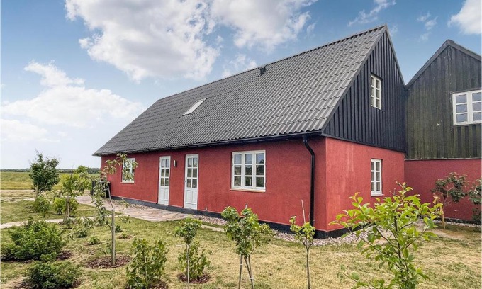 Østermarie Apartment | Amazing Apartment In Østermarie