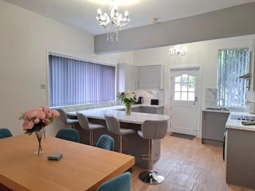 Blackpool Town Center House | Amazing Central House