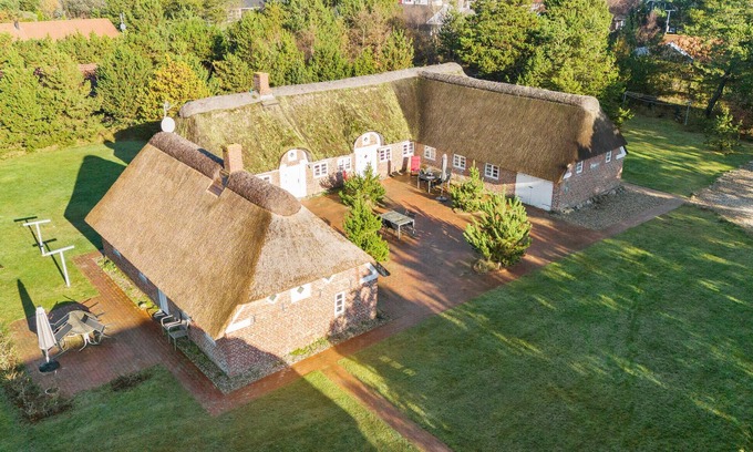 Blavand Strand House | Amazing home in Blåvand with WiFi