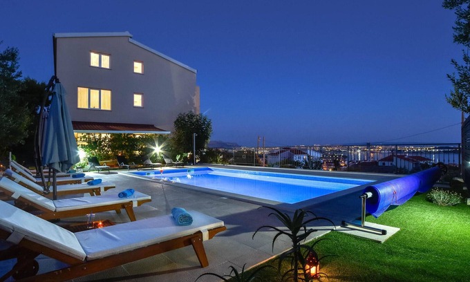 Kastel Sucurac House | Amazing home in Kastel Sucurac