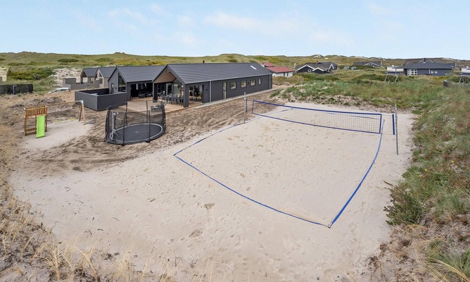 Bjerregaard House | Amazing home in Hvide Sande with sauna