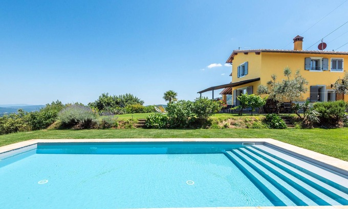 Montevarchi House | Amazing home in Montevarchi AR