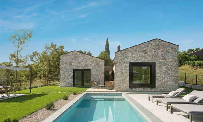 Karojba House | Amazing home in Karojba