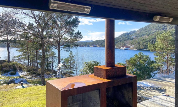 Bomlo House | Amazing home in Mosterhamn