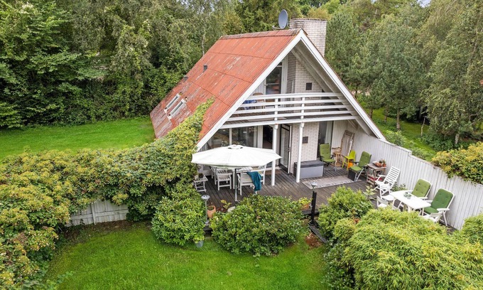 Klint House | Amazing home in Nykøbing Sj with WiFi