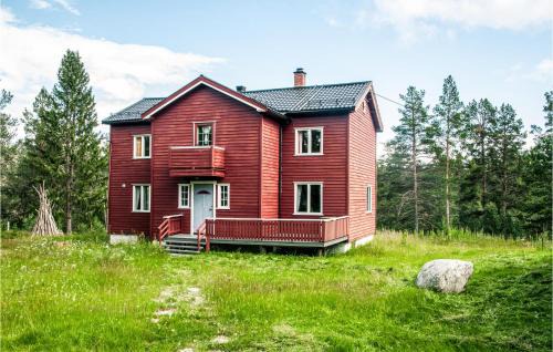 Soemaadalen House | Amazing Home In Tufsingdalen With Wifi