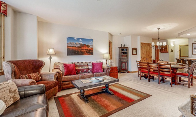 Steamboat Springs Condo | Amazing slope-side condo w/bunk room, shared pool, hot tubs, & gondola nearby